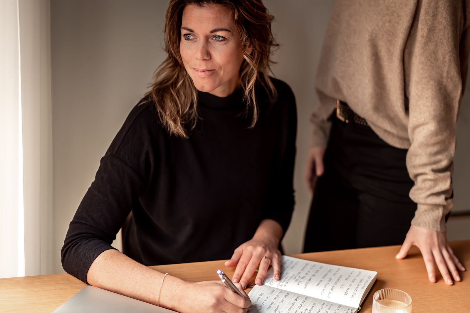 studioadriannevandijkenbedrijfsreportagegroningenfotograafmuruelleoldenburgerHR-7628.jpeg